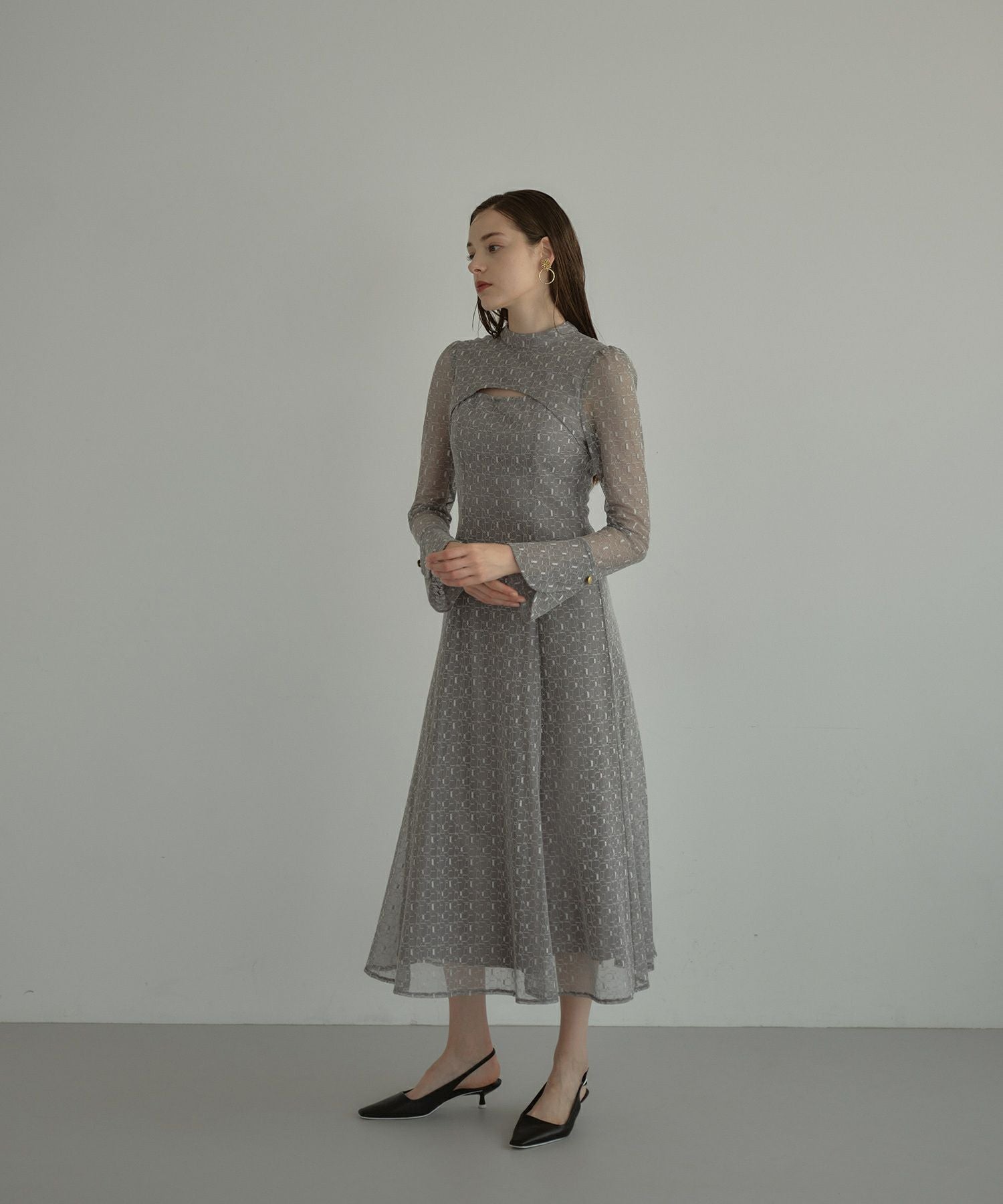 美品 ANDRESD アンドレスド バックオープンジオメトリック М 結婚式 アンドレスド バックオープンジオメトリックドレス 結婚式 ドレス