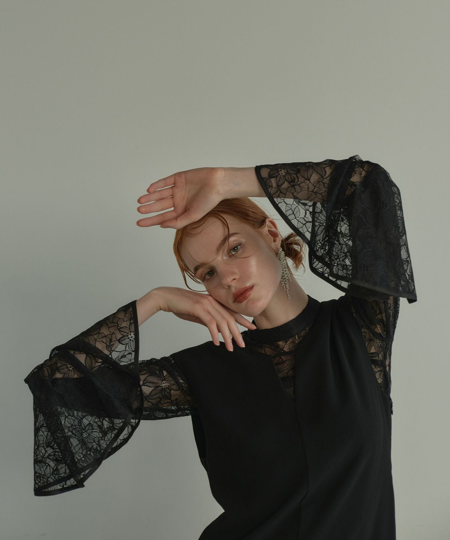 bell sleeve slit dress | ANDRESD