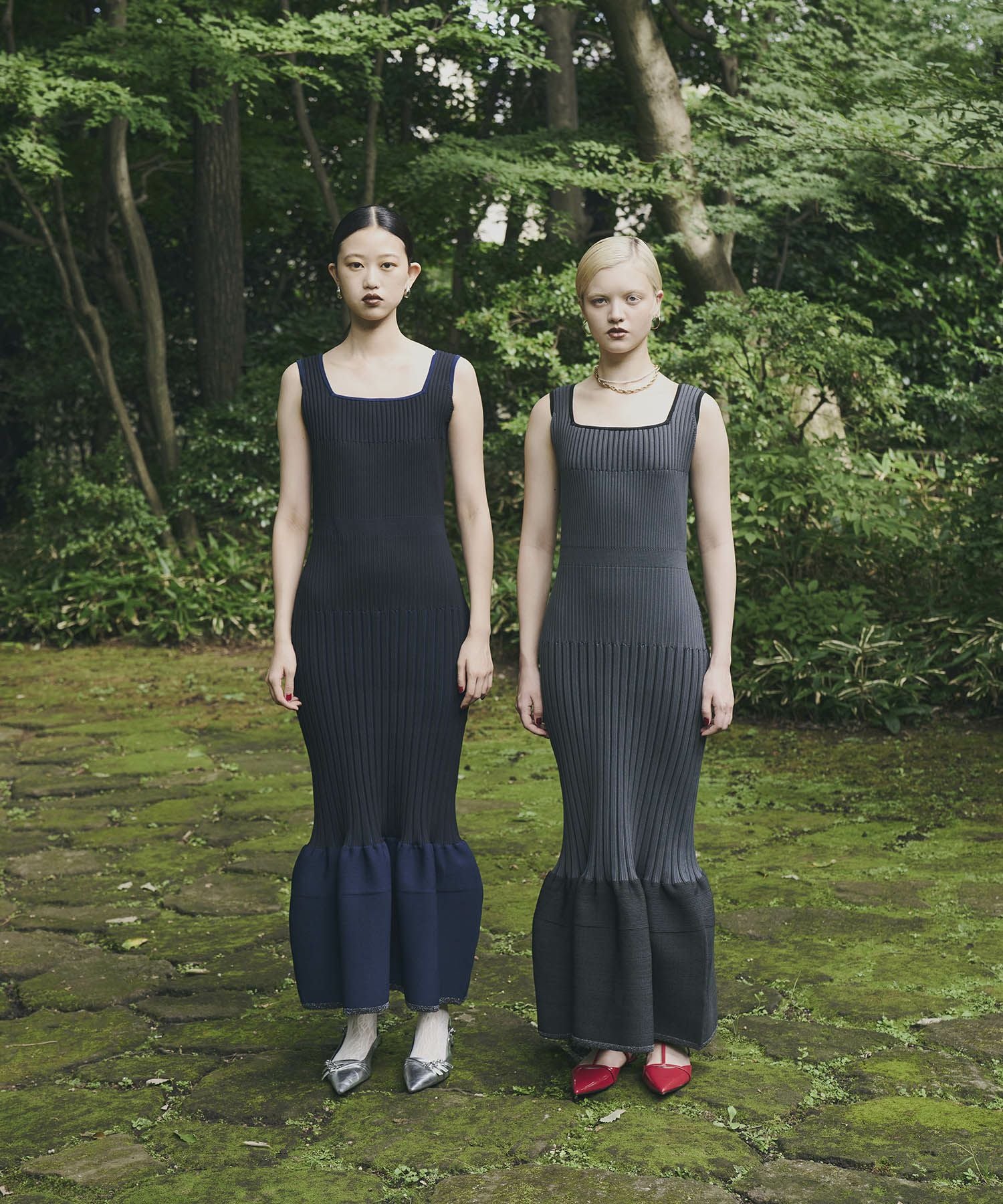 leaf embroidery back design dress | ANDRESD