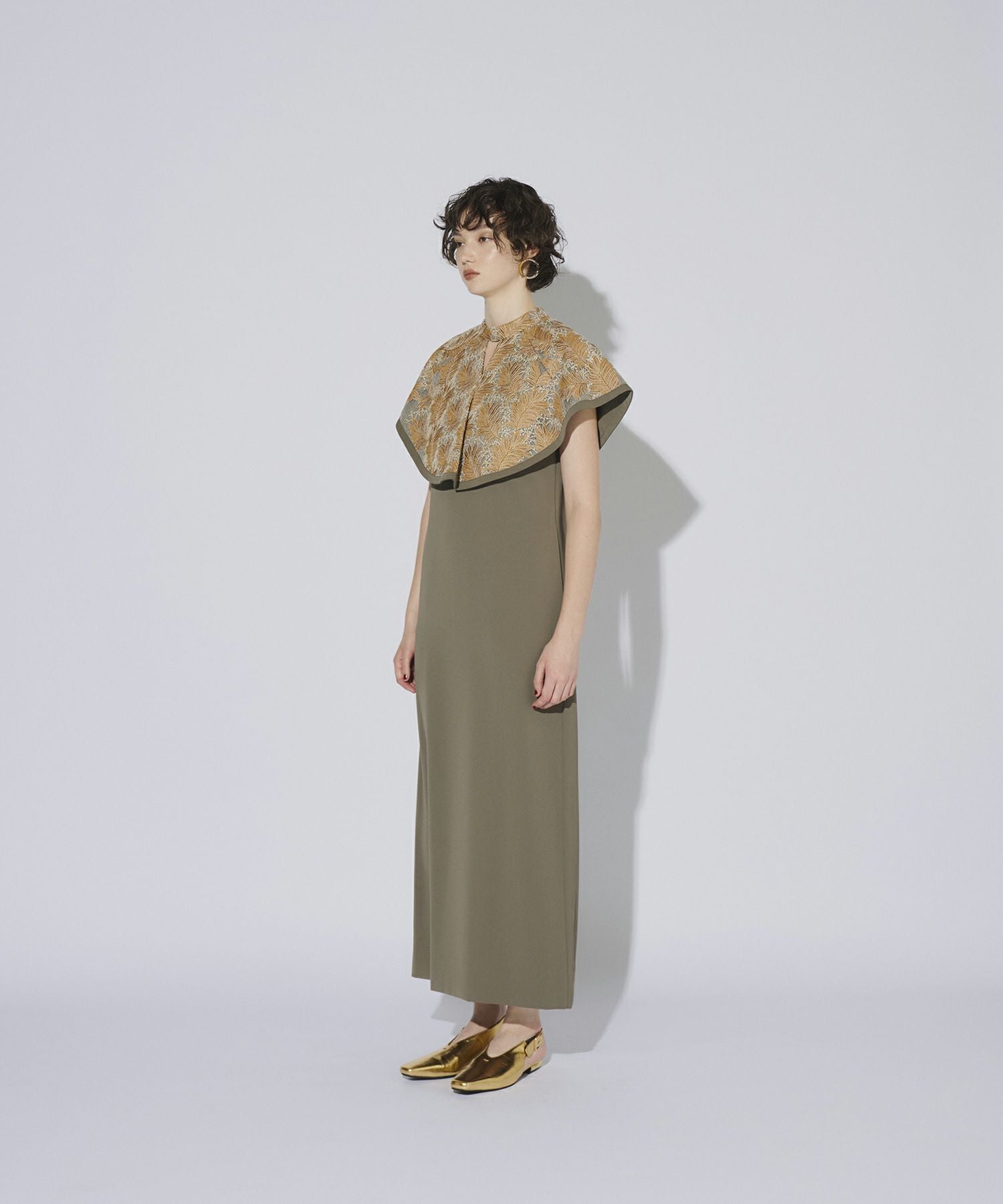 ANDRESD embroidery cape dress アンドレスドL embroidery cape dress | ANDRESD