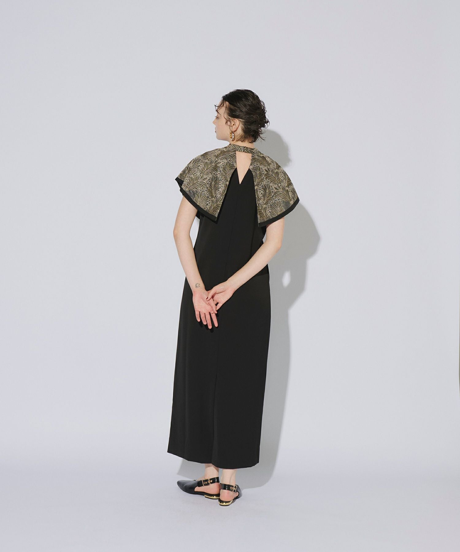 ANDRESD embroidery cape dress アンドレスドL embroidery cape dress | ANDRESD