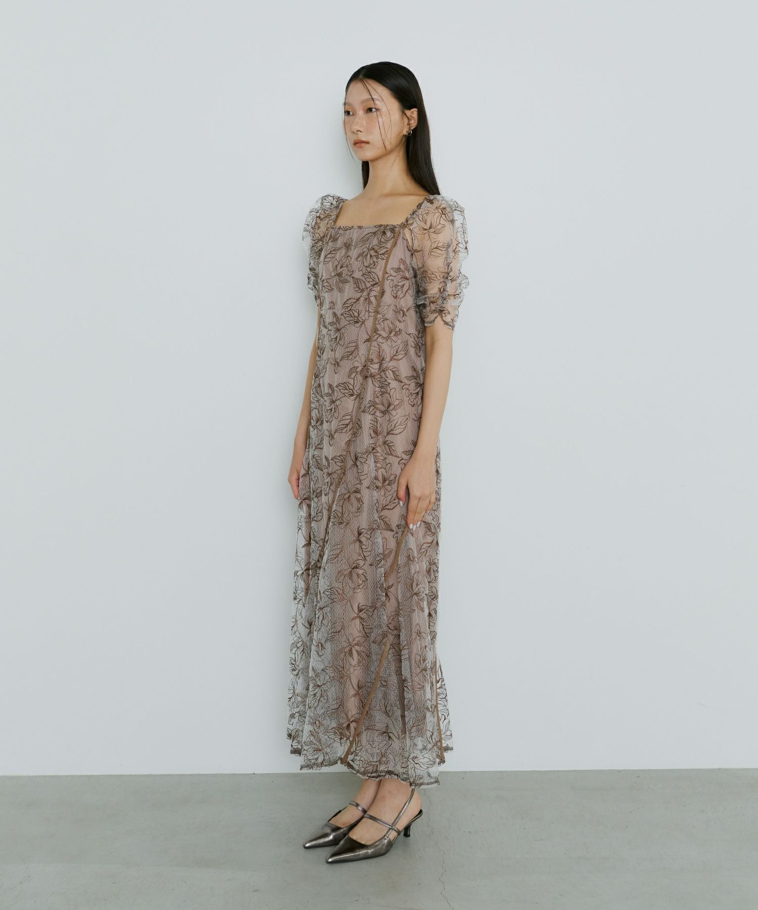 wave piping frare dress | ANDRESD