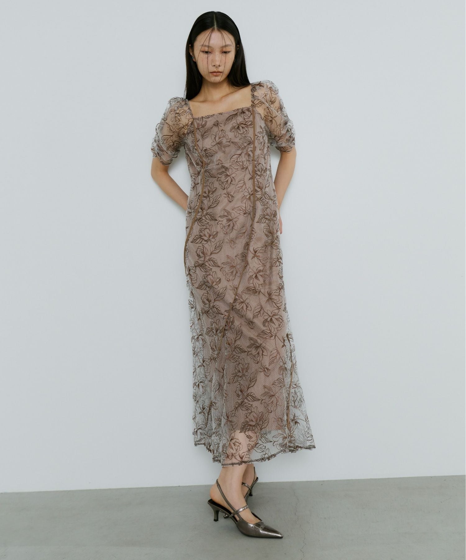 wave piping frare dress | ANDRESD