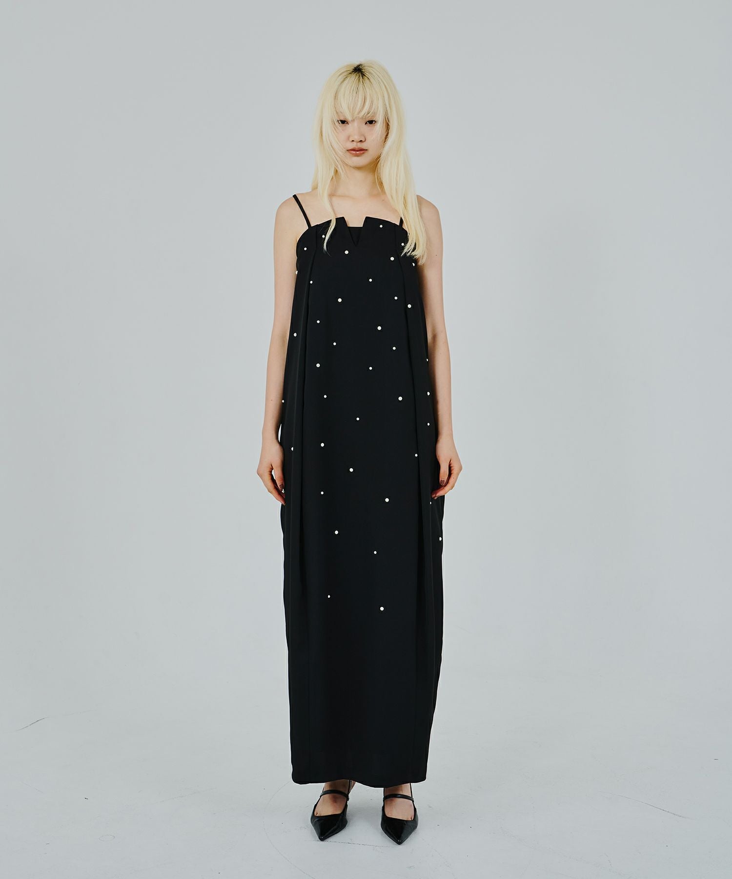 oval form pearl dress | ANDRESD