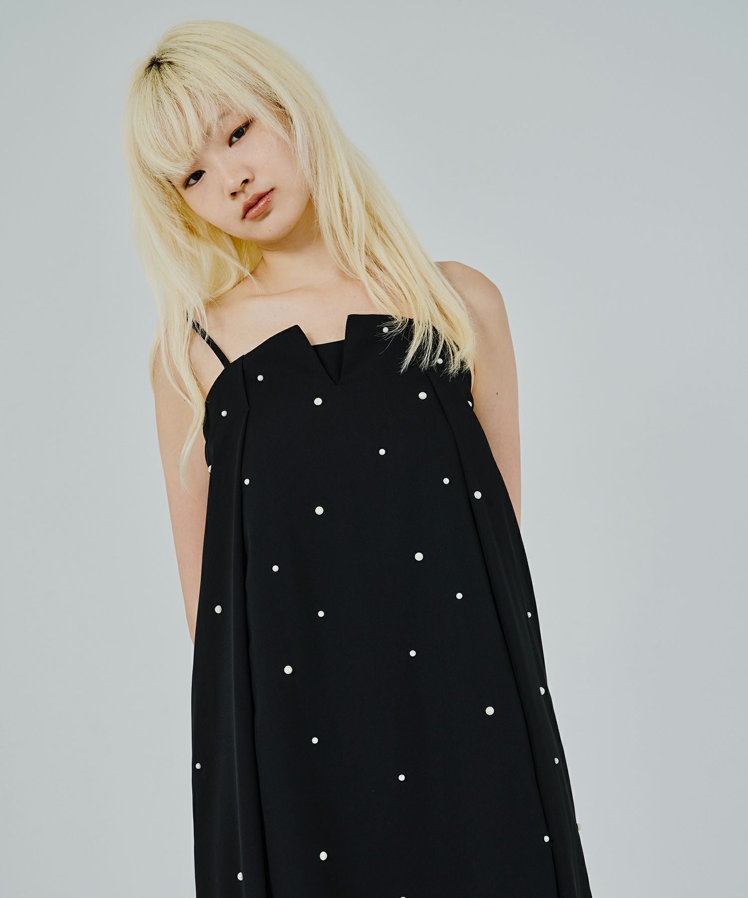oval form pearl dress | ANDRESD