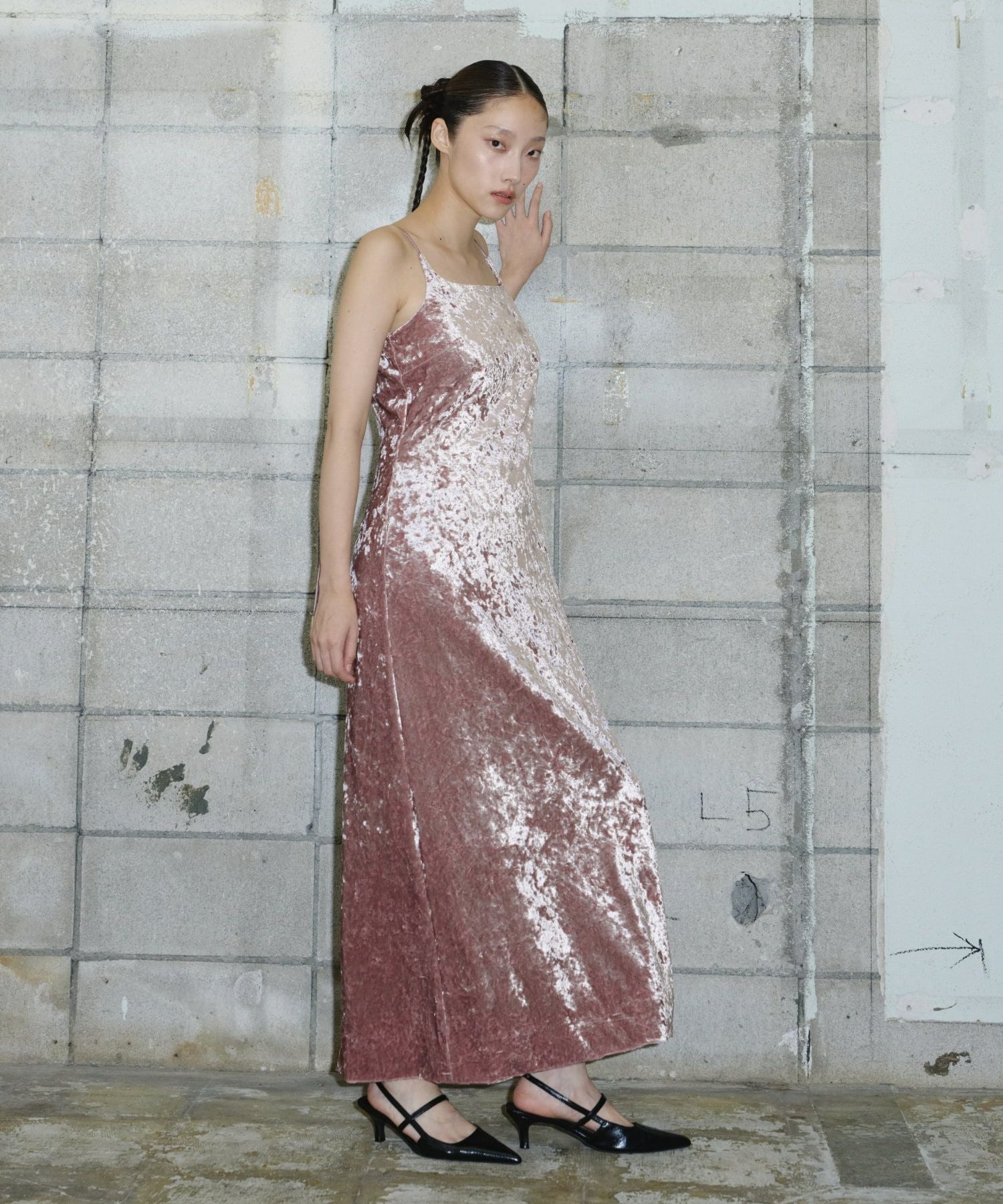 curved square velour dress | ANDRESD