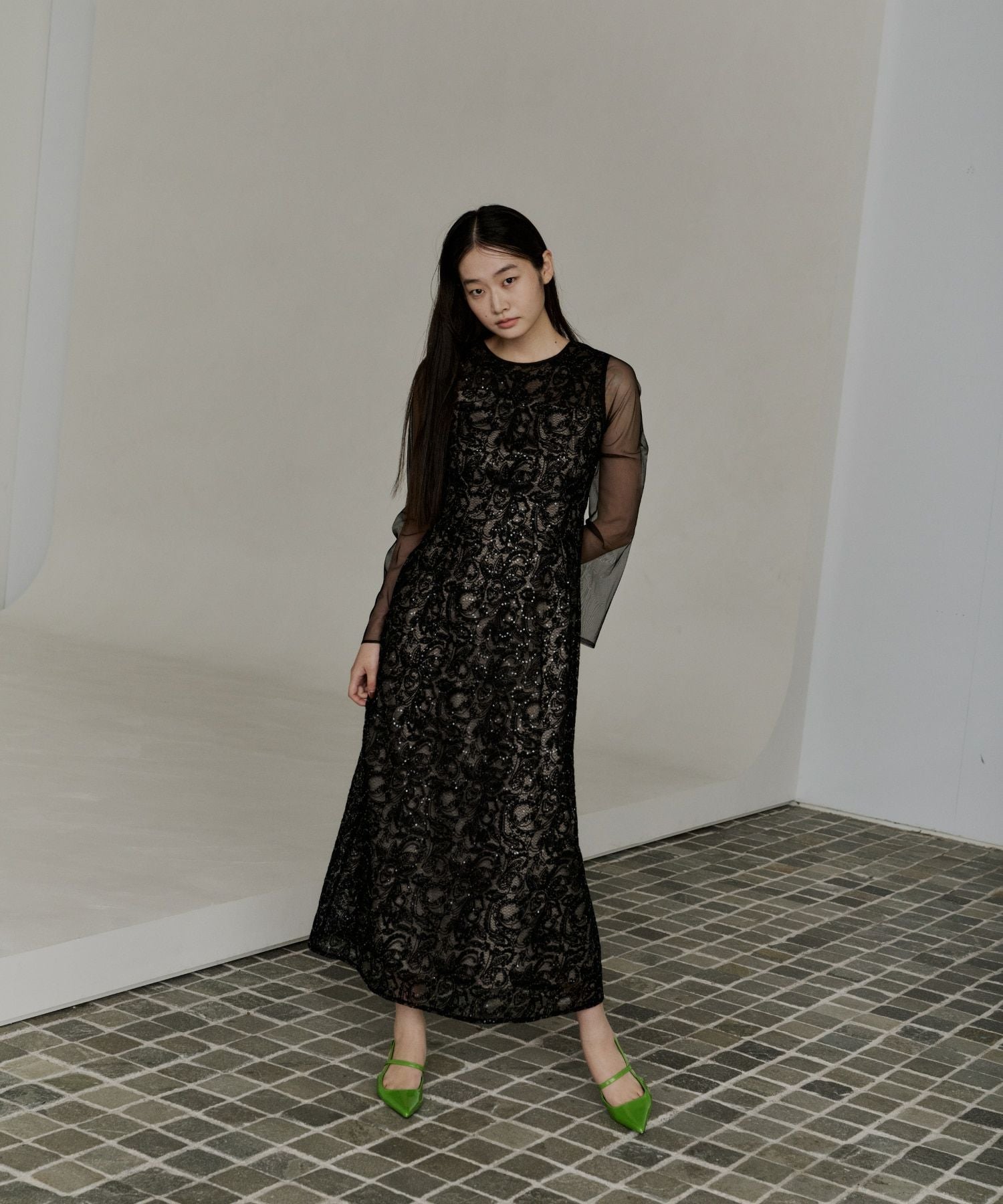 leaf embroidery back design dress | ANDRESD