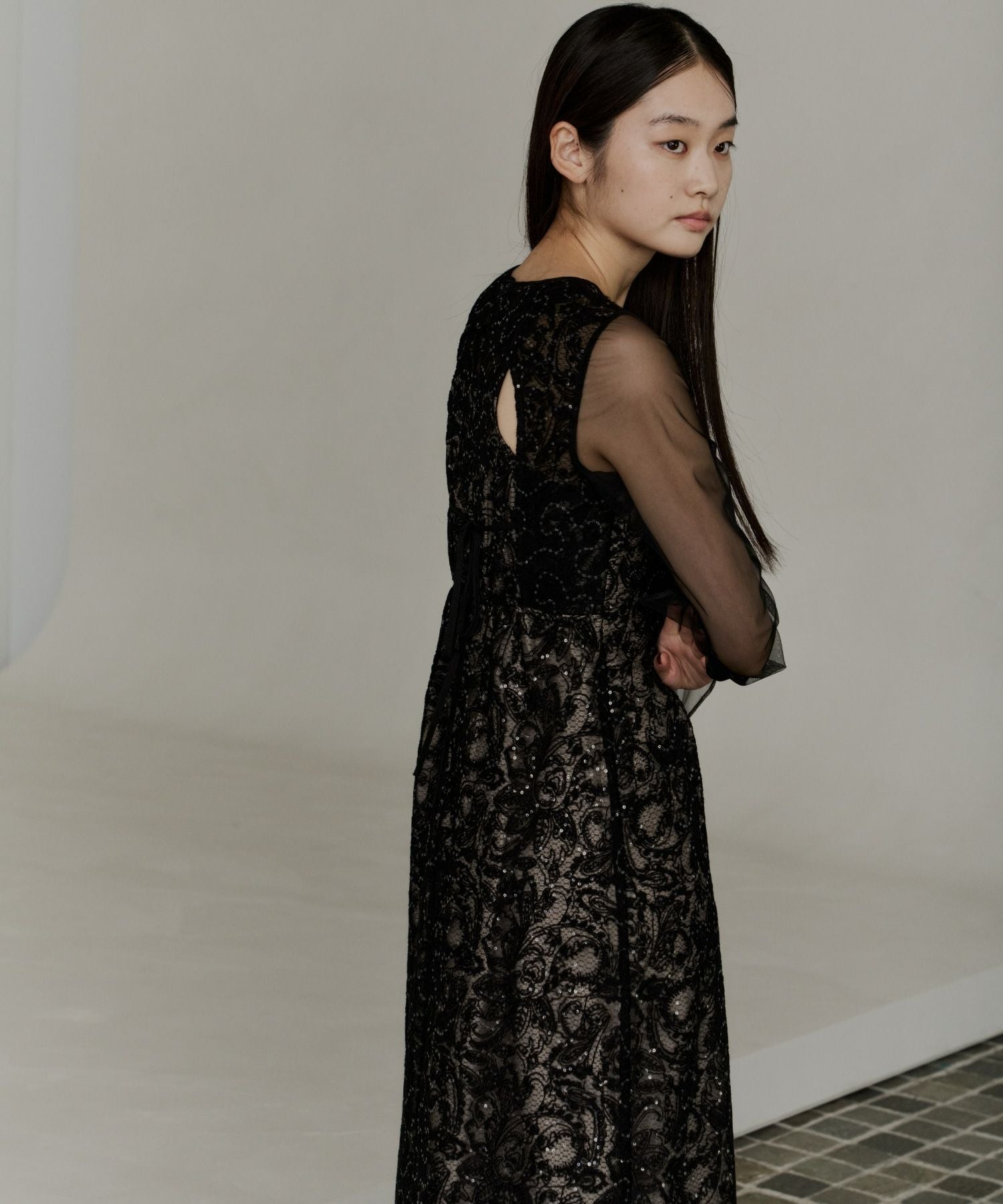 leaf embroidery back design dress | ANDRESD