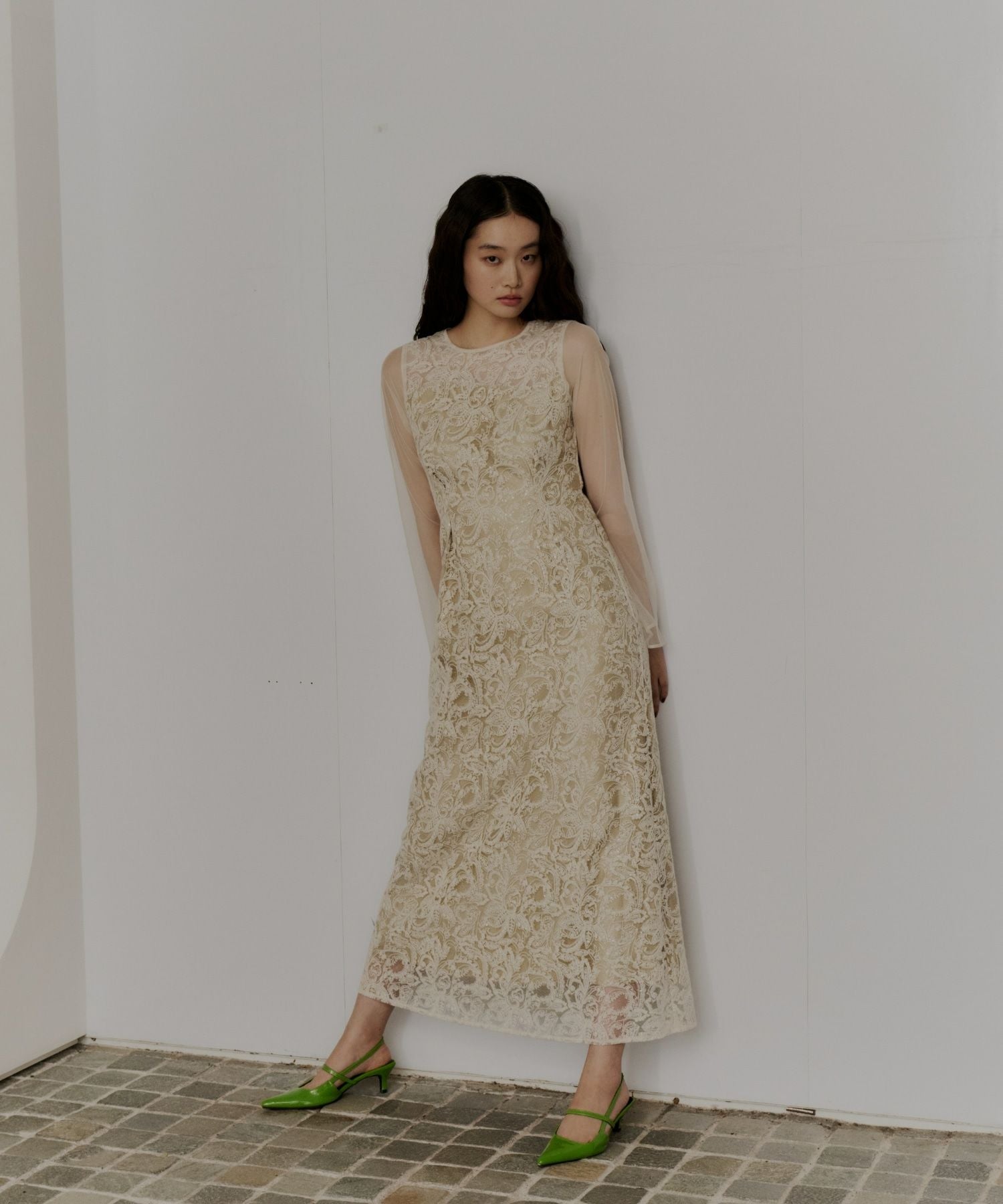 leaf embroidery back design dress | ANDRESD