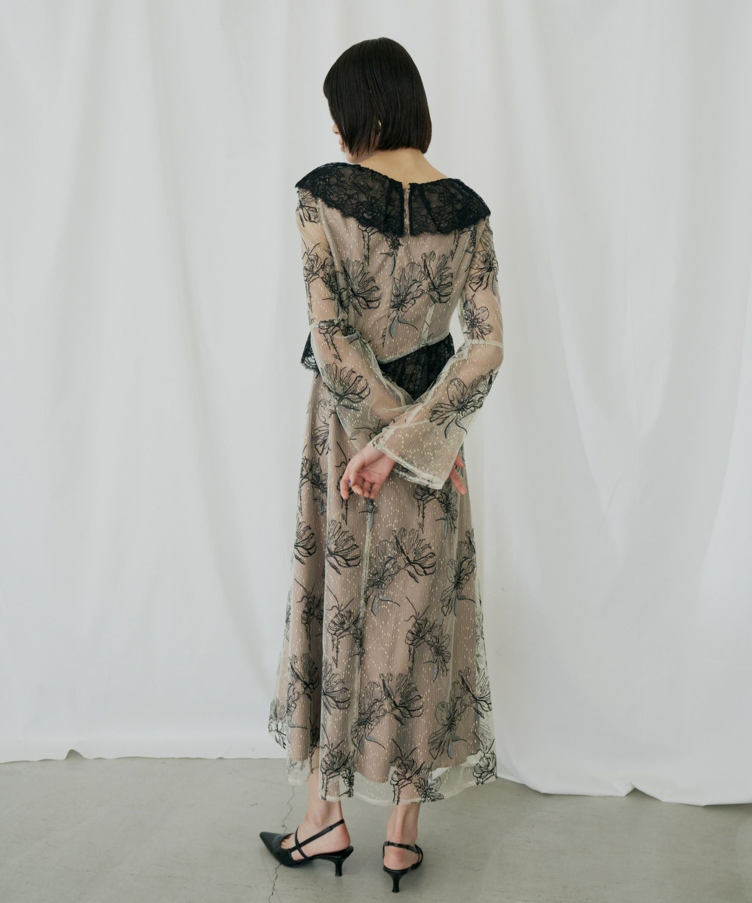 cross lace flower dress | ANDRESD
