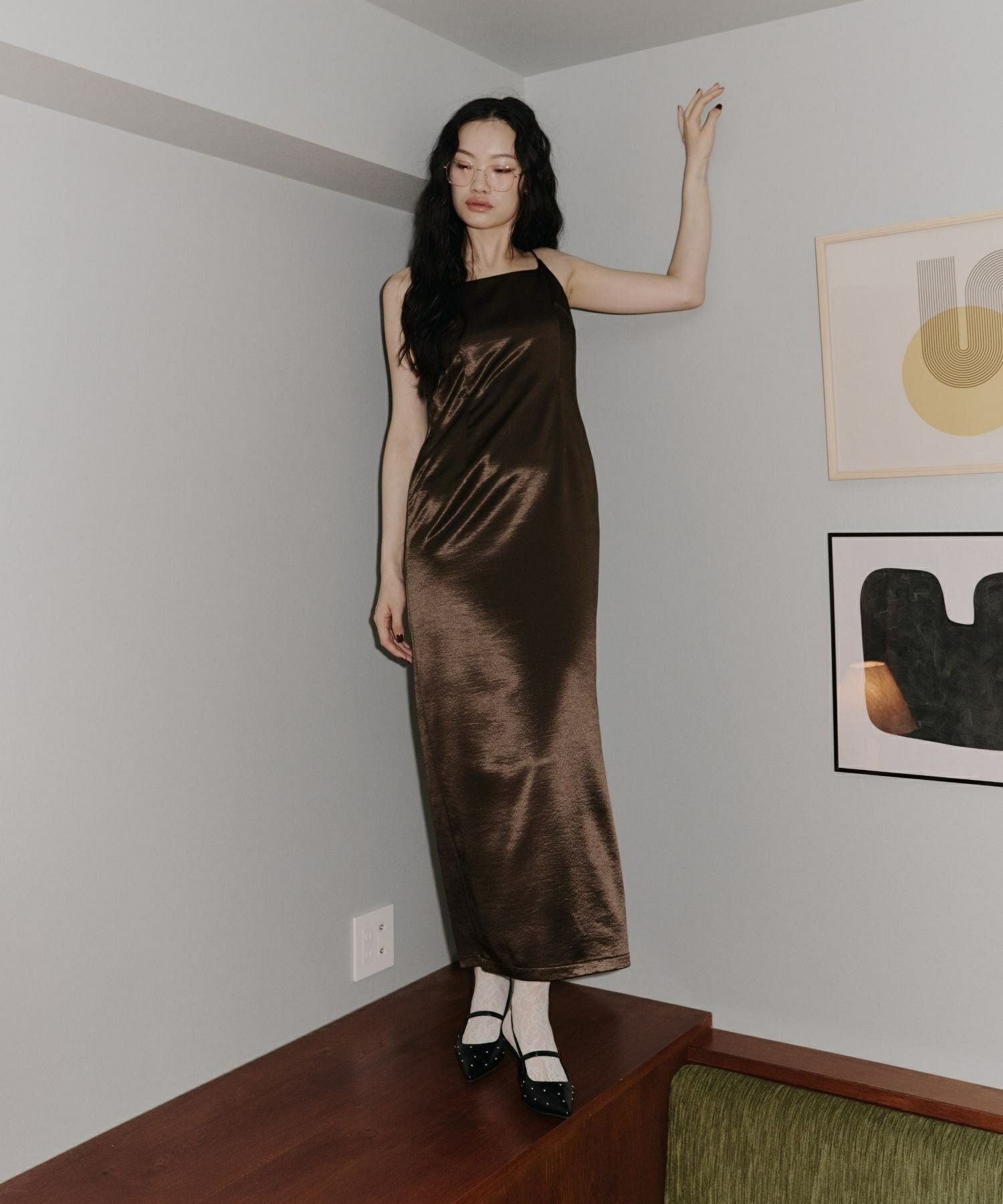 glossy satin back ribbon dress | ANDRESD