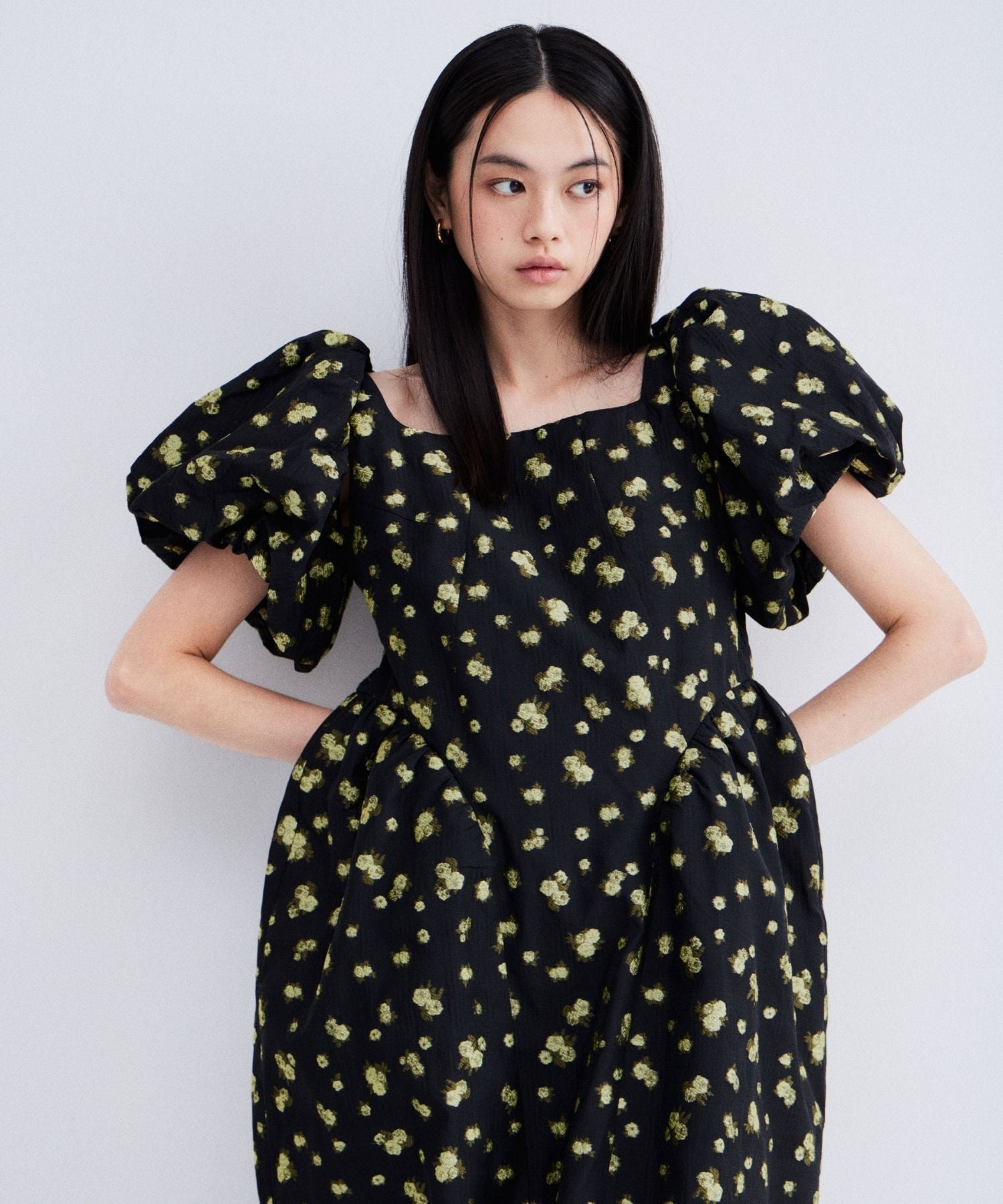 Flower Jacquard Forme Dress | ANDRESD