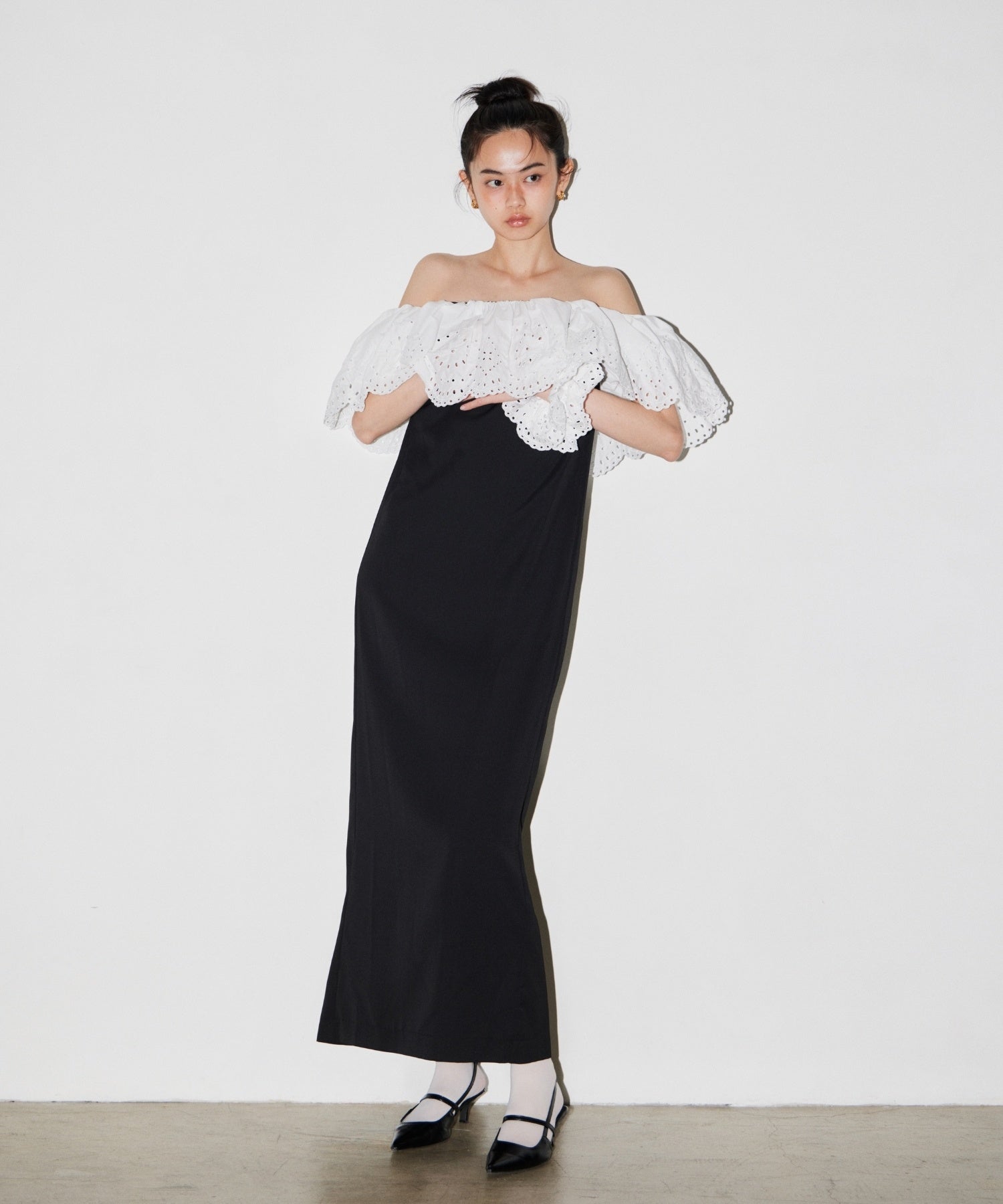Cutwork Frill Dress | ANDRESD