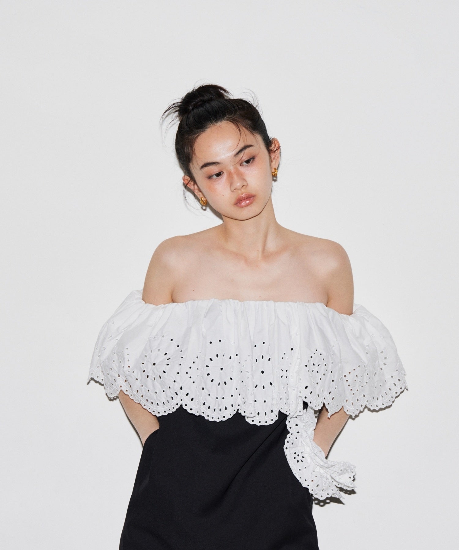 Cutwork Frill Dress | ANDRESD