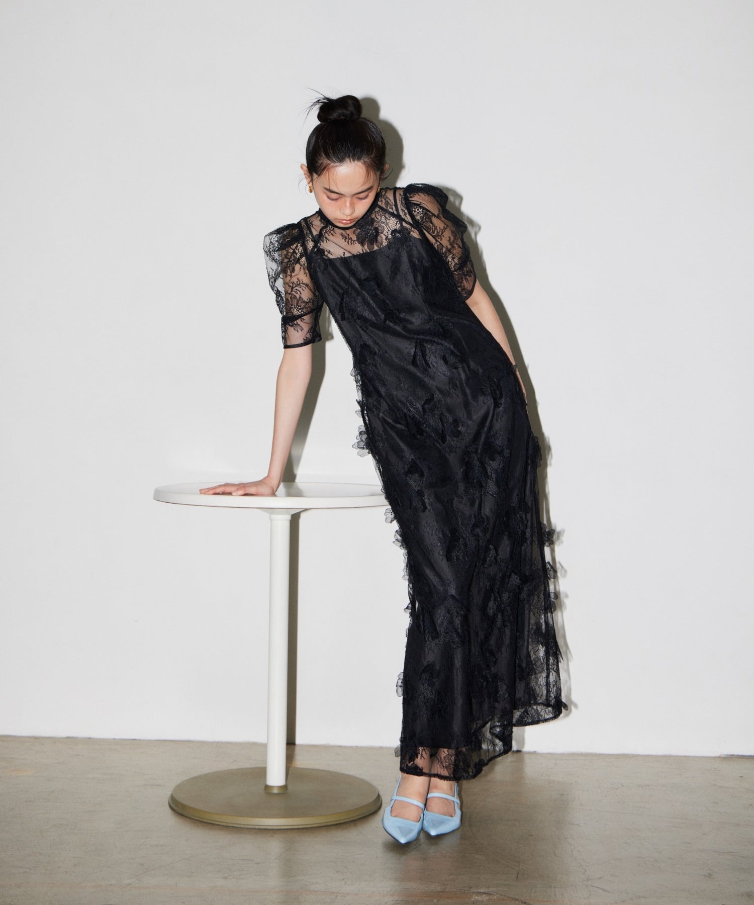 Andresd lace raffle dress ブラック Flower Lace Dress | ANDRESD
