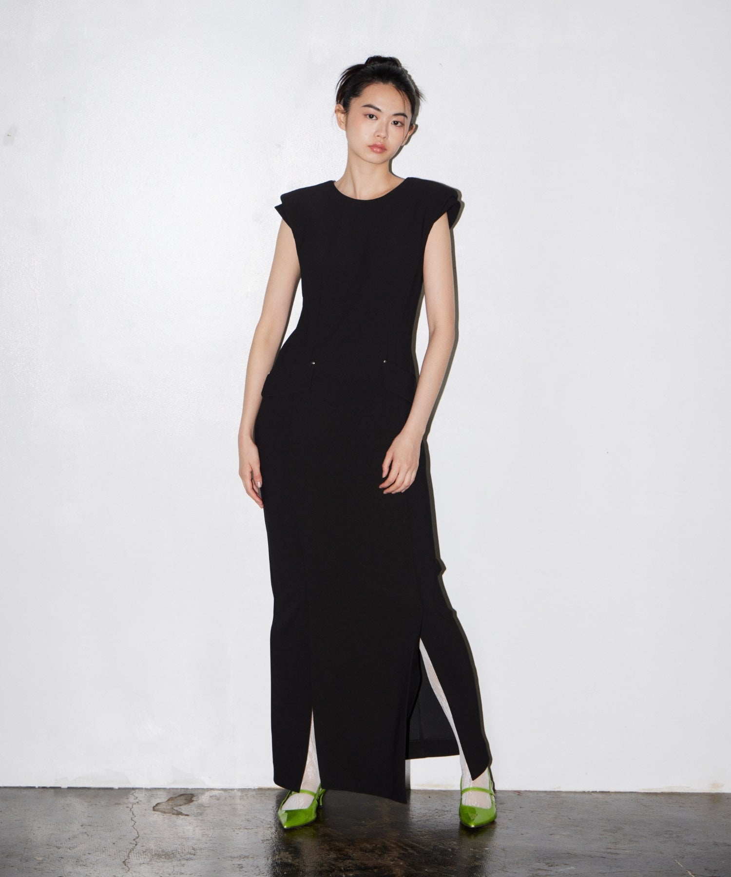Back Open Form Dress | ANDRESD