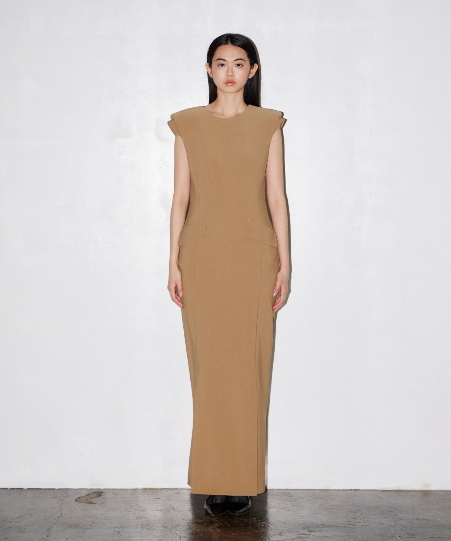 Back Open Form Dress | ANDRESD